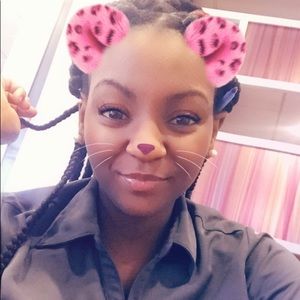 Meet your Posher, Angela